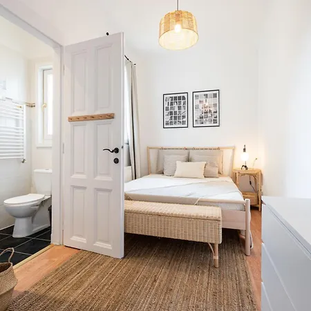 Neo Rooftop With Ac Apartmán *