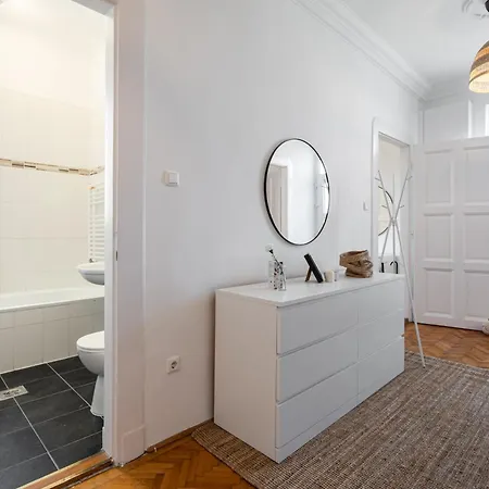 Neo Rooftop With Ac Budapešť