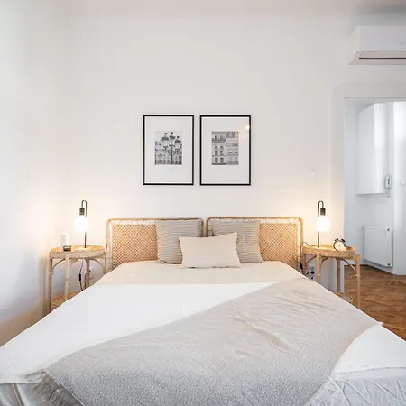 Neo Rooftop With Ac * Budapest