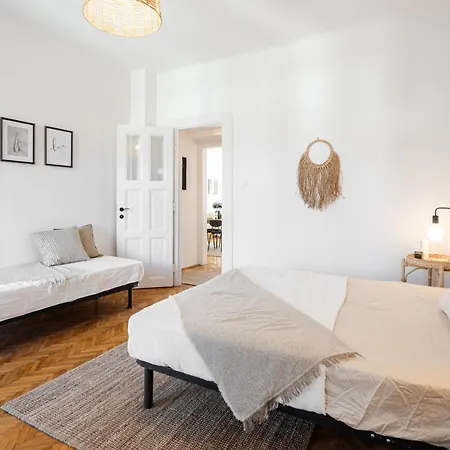 Neo Rooftop With Ac * Budapest